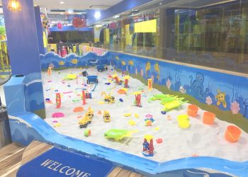 STARLIGHT ENTERTAINMENT CENTER3.