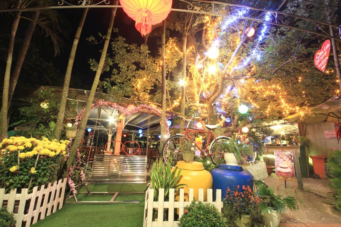 MỘC LAN COFFEE – Nơi Yên Bình Và Hữu Tình Của Sông Nước