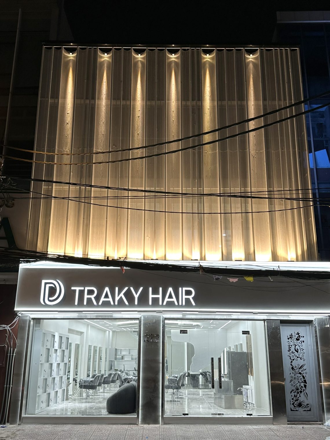 TRAKY HAIR SALON