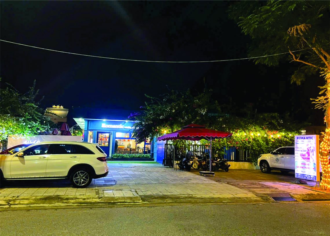 ROMANTIC  WEDDING & COFFEE