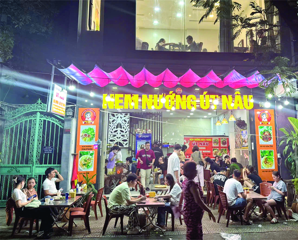 NEM NƯỚNG NHA TRANG ÚT NÂU