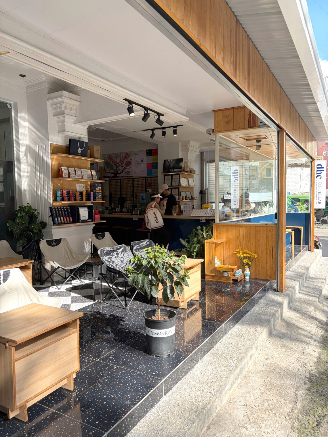 DHC COFFEE LAB