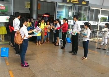 BAN BIÊN SOẠN: ẤN PHẨM KHÁM PHÁ DU LỊCH VIỆT PHÁT HÀNH ẤN PHẨM DU LỊCH 